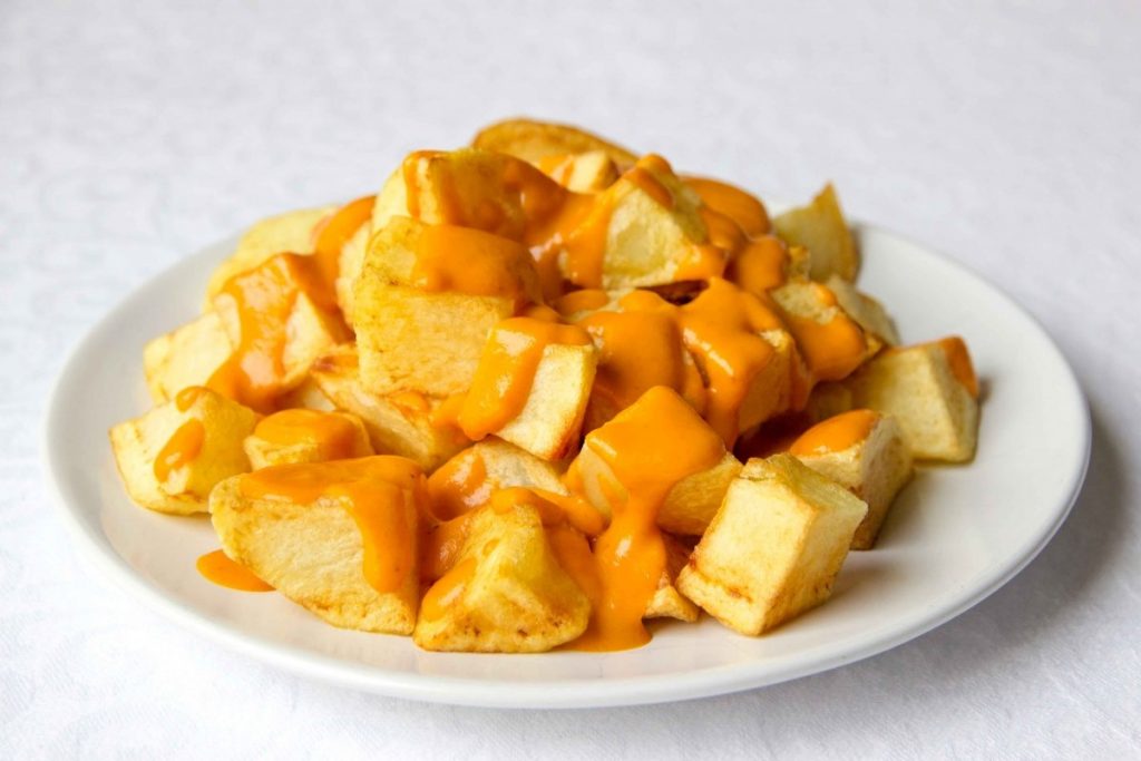 El Sainete es uno de los mejores lugares para pedir patatas bravas
