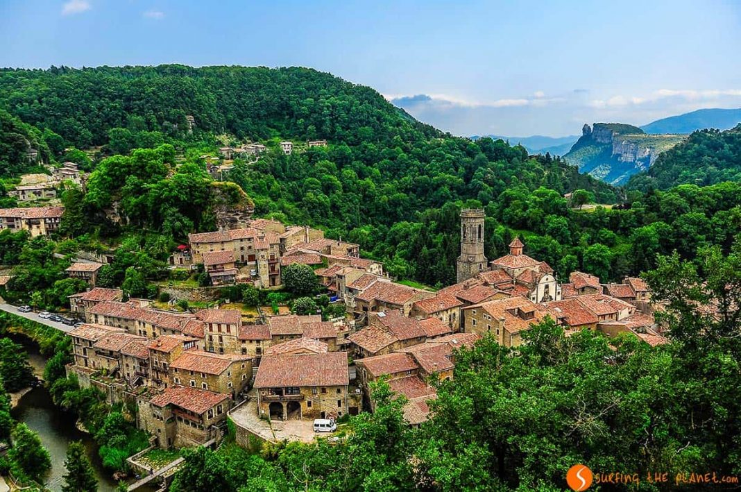 Pueblos de Castilla y León para una escapada de primavera