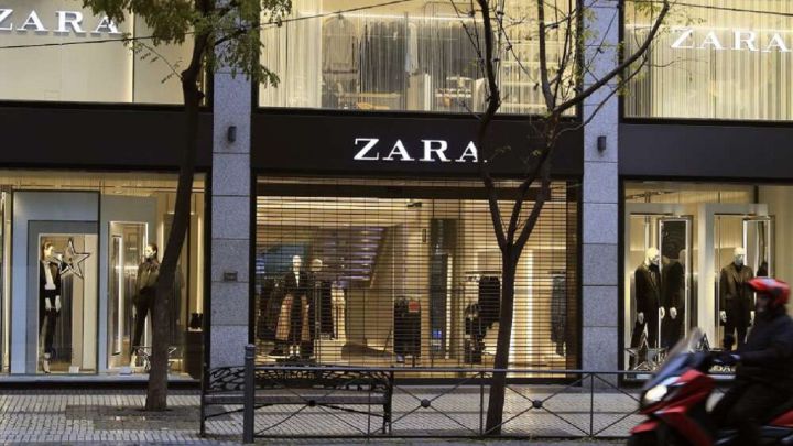 Ni una marca de lujo vende un vestido tan bonito como este de Zara