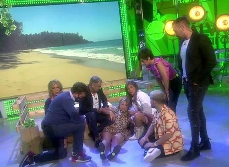 LA COLABORADORA SE ROMPE LA TIBIA Y EL PERONÉ EN DIRECTO