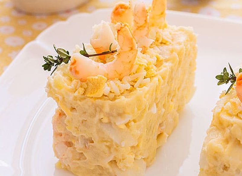 PRESENTACIÓN DE LA ENSALADILLA DE GAMBAS