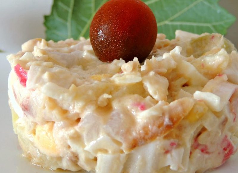 PREPARACIÓN DE LA ENSALADILLA DE GAMBAS