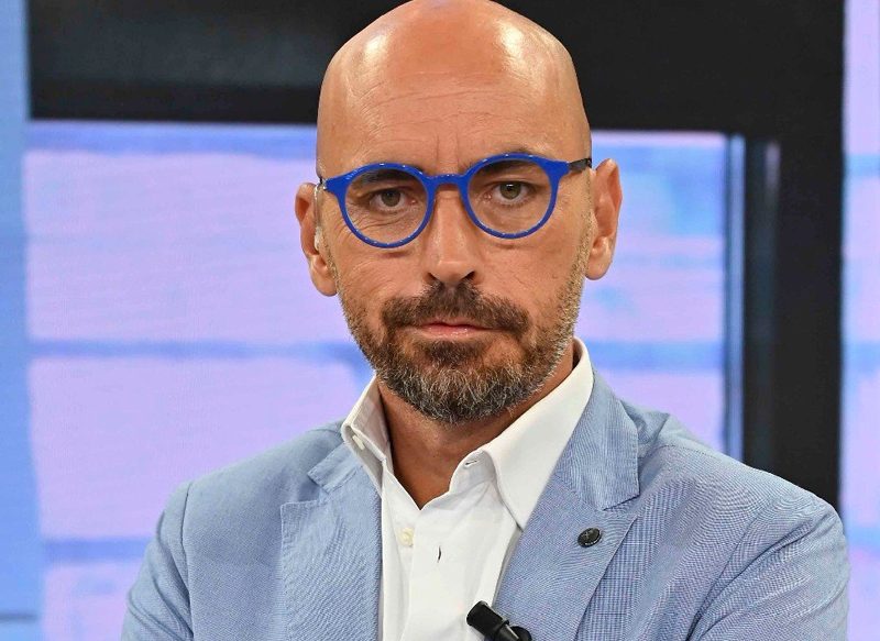 AGRADECIMIENTO A SUS EXCOMPAÑEROS