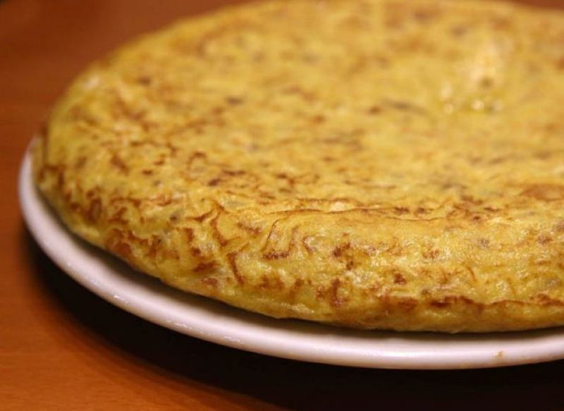 USA UNA SARTÉN ANTIADHERENTE PARA LA TORTILLA DE PATATAS