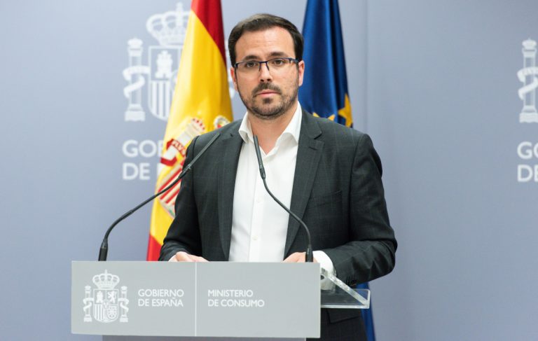Manos Limpias denuncia a Alberto Garzón por injurias contra la Corona