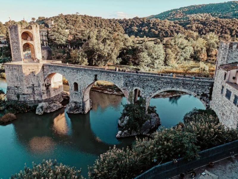 Pueblos más bonitos de Cataluña: Besalú (Girona)