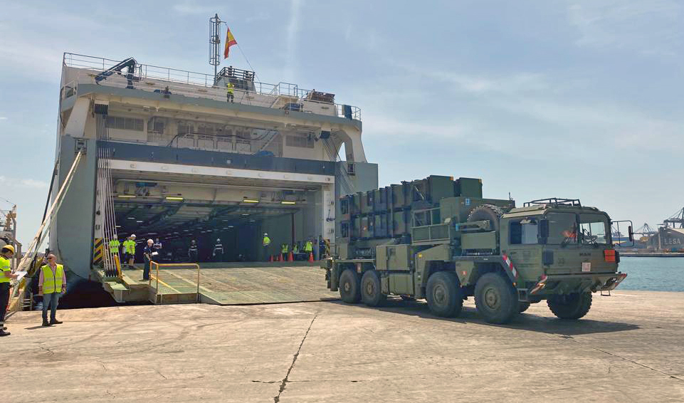 El buque “Ysabel” transporta a Turquía los “nuevos” misiles Patriot para el destacamento del Ejército español 1 Moncloa FTmrxaEXsAEBYs 1 Moncloa