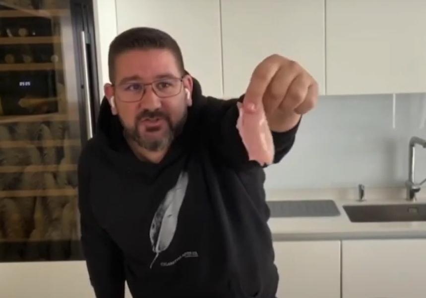 El secreto del rebozado de pollo de Dani García