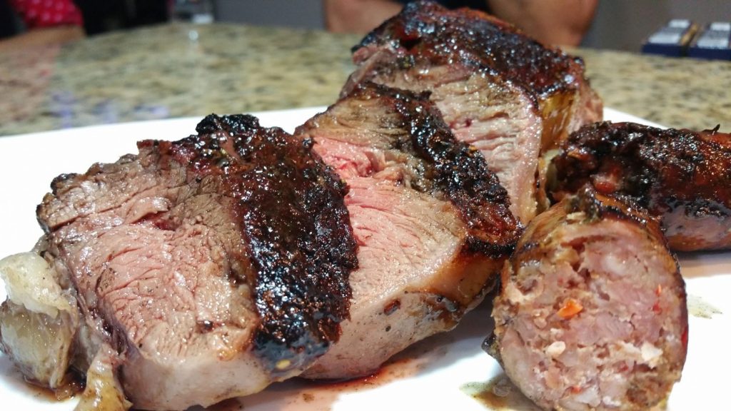 El solomillo de cerdo marcado, un plato al que hay añadirle los ajos