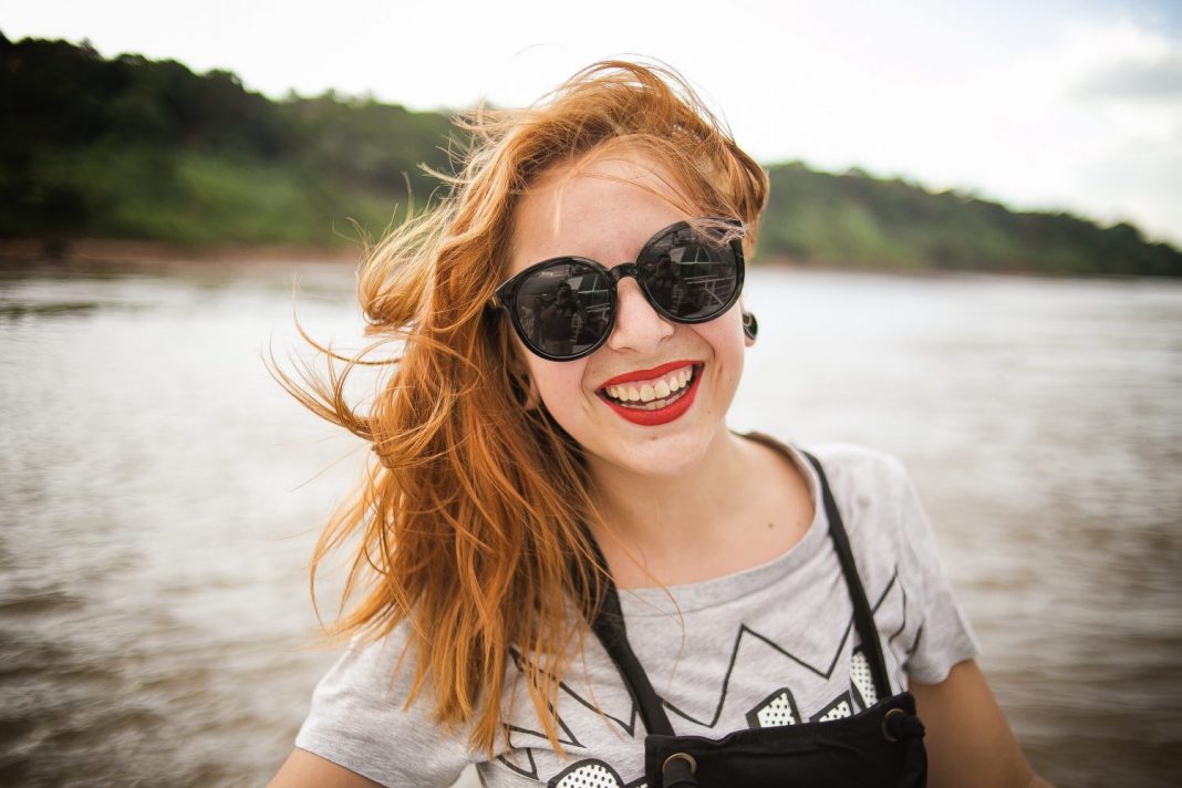 dolor cabeza gafas de sol