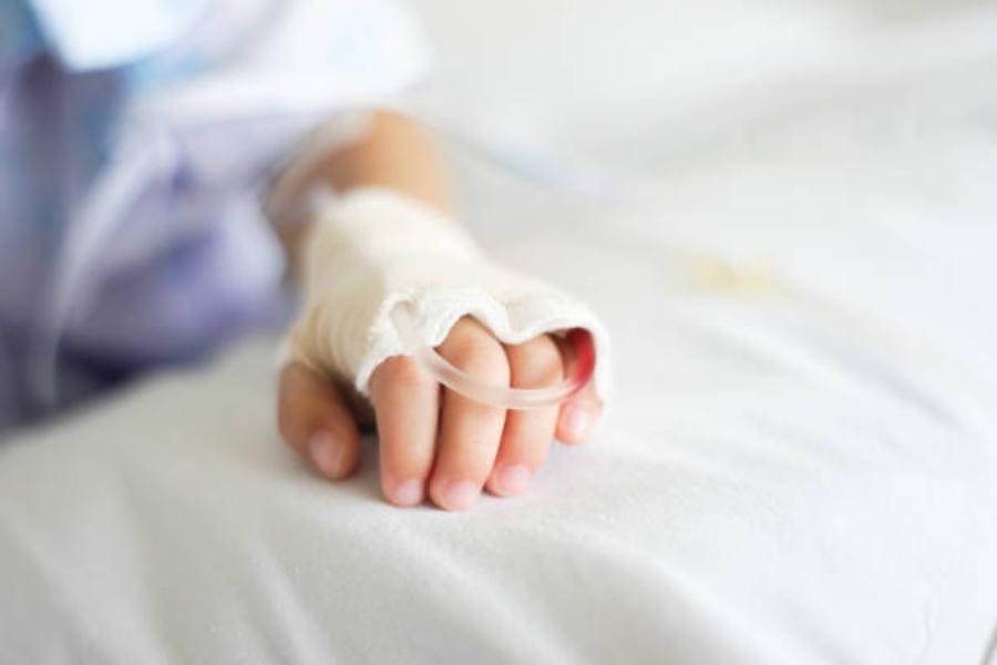 Cuáles son los síntomas de la hepatitis aguda infantil