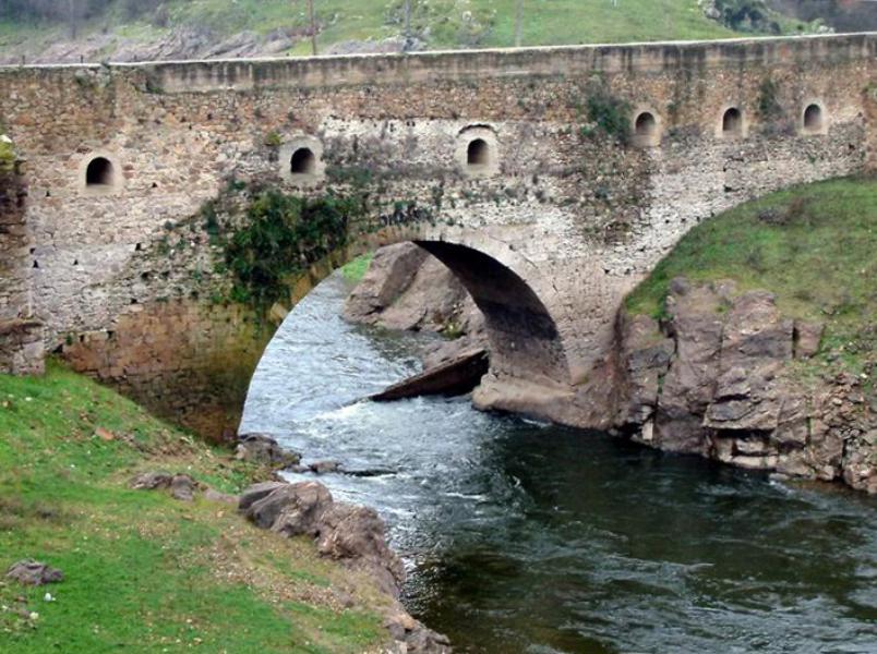 Puente del Arrabal o Puente Viejo
