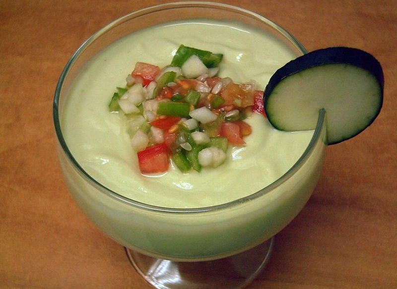 El gazpacho frío de aguacate que vas a querer a todas horas