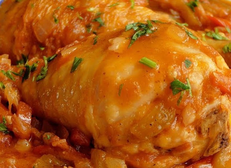 CÓMO ACOMPAÑAR EL POLLO AL CHILINDRÓN