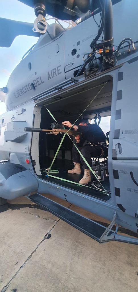 Francotiradores en el aire para asegurar la cumbre de la OTAN 2 Moncloa 2 FTyGTfQXoAMMAXg Moncloa