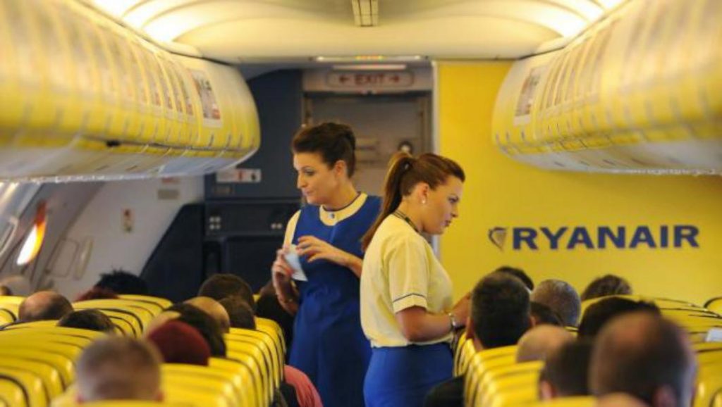 Qué reclaman los tripulantes de Ryanair