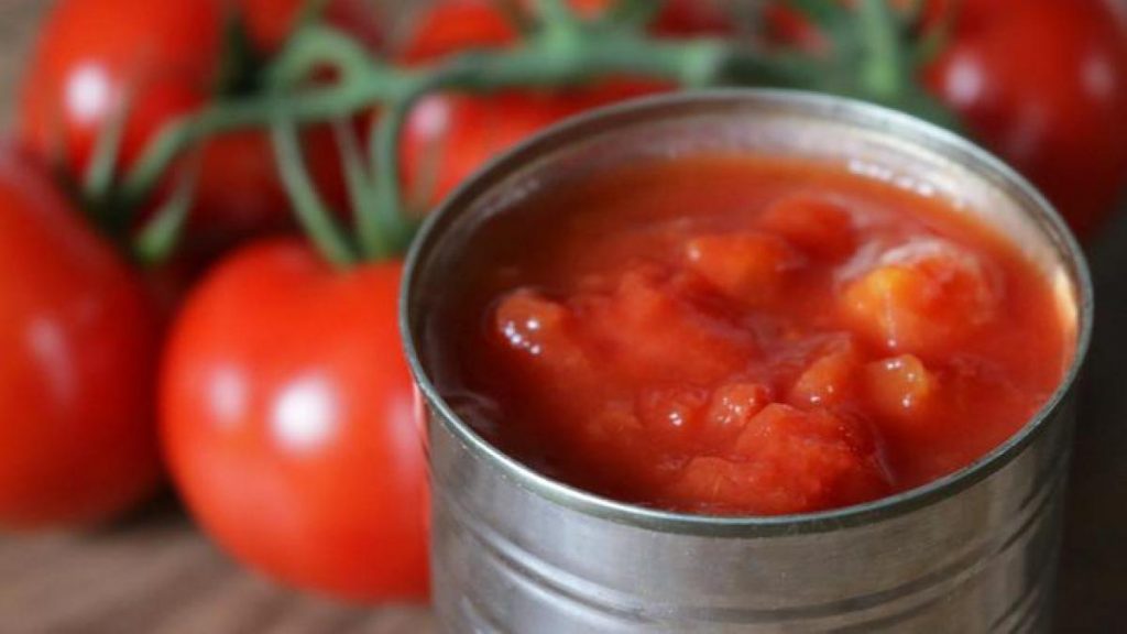 ¿Qué dice la OCU sobre el tomate frito de bote?