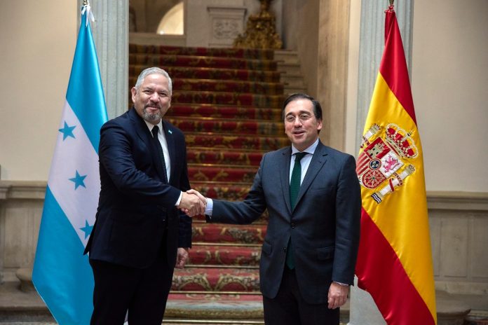 Honduras condiciona la recepción de migrantes de ese país que llegarán a España en los próximos días.