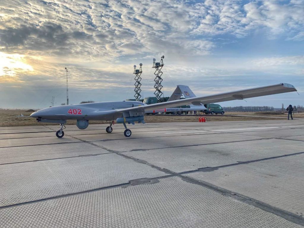 Argelia habría cerrado la compra de drones armados turcos Bayraktar TB2 1 Moncloa Bayraktar TB2 of UAF 2020 09 Moncloa