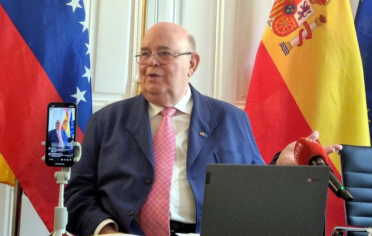 El embajador Antonio Ecarri celebró la reforma migratoria hecha por el Gobierno español.