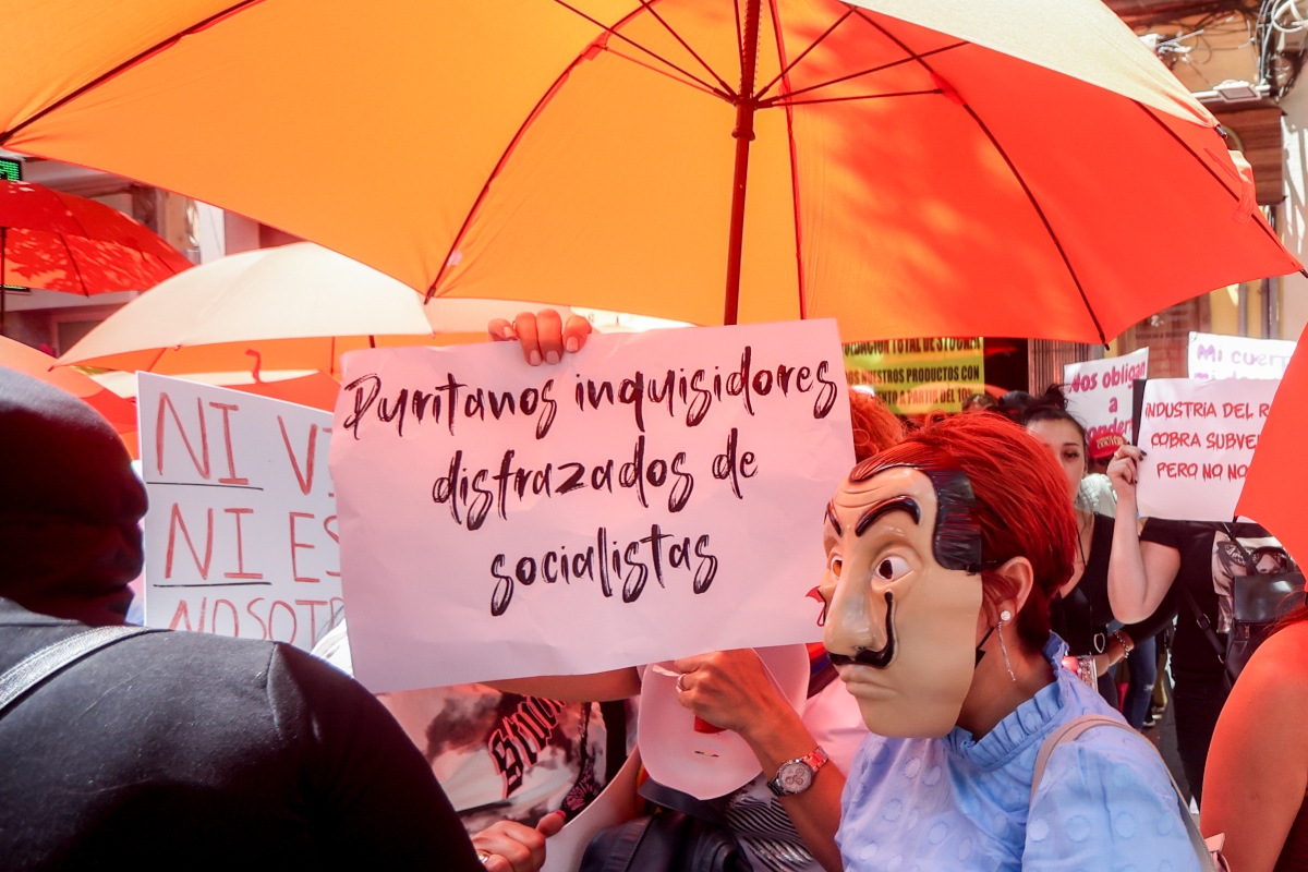 Quienes ejercen la prostitución piden que se haga una reforma migratoria en lugar de una ley abolicionista.