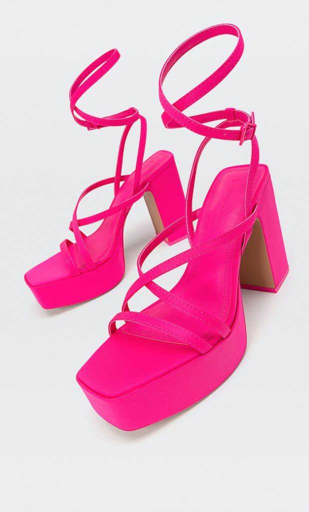 sandalia fucsia stradivarius