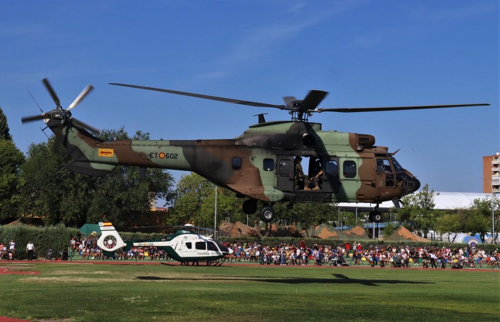 <strong>El Ejército y las Fuerzas de Seguridad muestran sus medios y capacidades en Alcalá de Henares</strong> 2 Moncloa 3 28 Moncloa