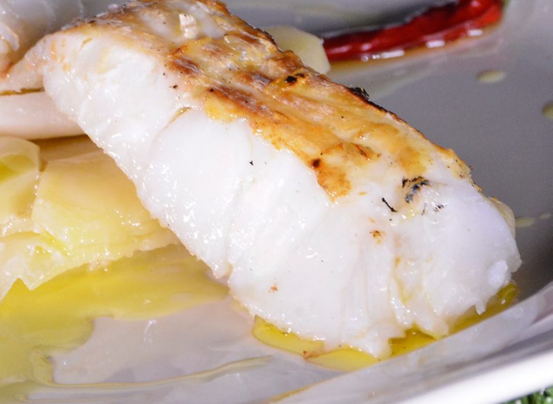 BACALAO A LA PORTUGUESA, UNA RECETA TÍPICA DEL NORTE DE PORTUGAL