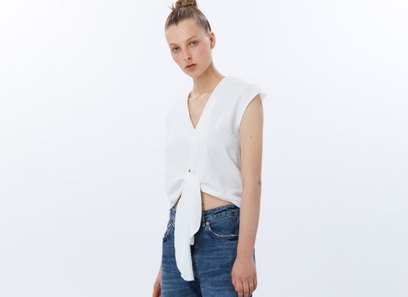 CAMISETA FLUIDA NUDO
