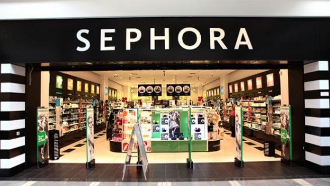 Sephora vende el rímel waterproof definitivo que solucionará tu verano