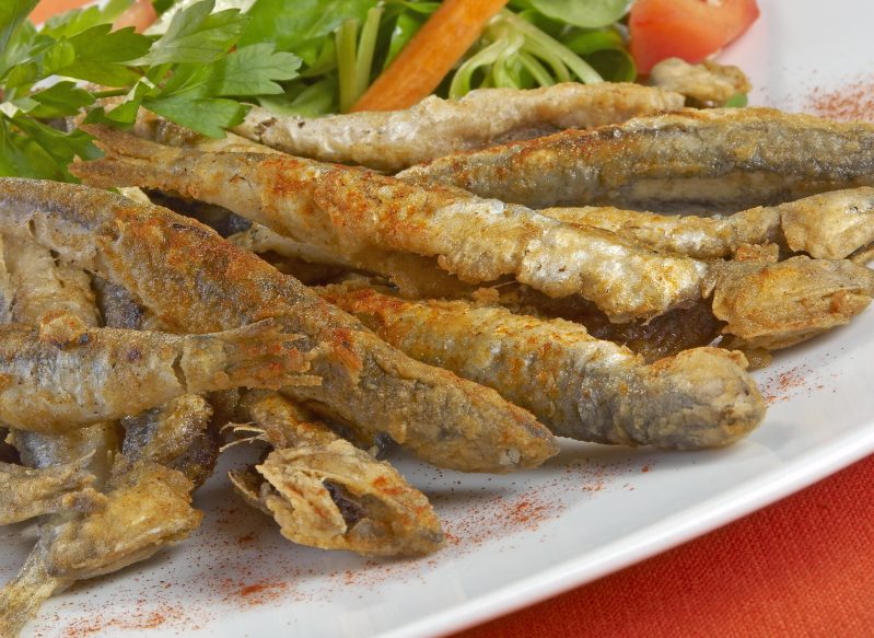 Boquerones fritos: el secreto para que queden crujientes e irresistibles