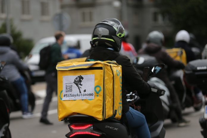 Después de tanto conflicto Uber decide saltarse la ley Rider y contratar a los autónomos.
