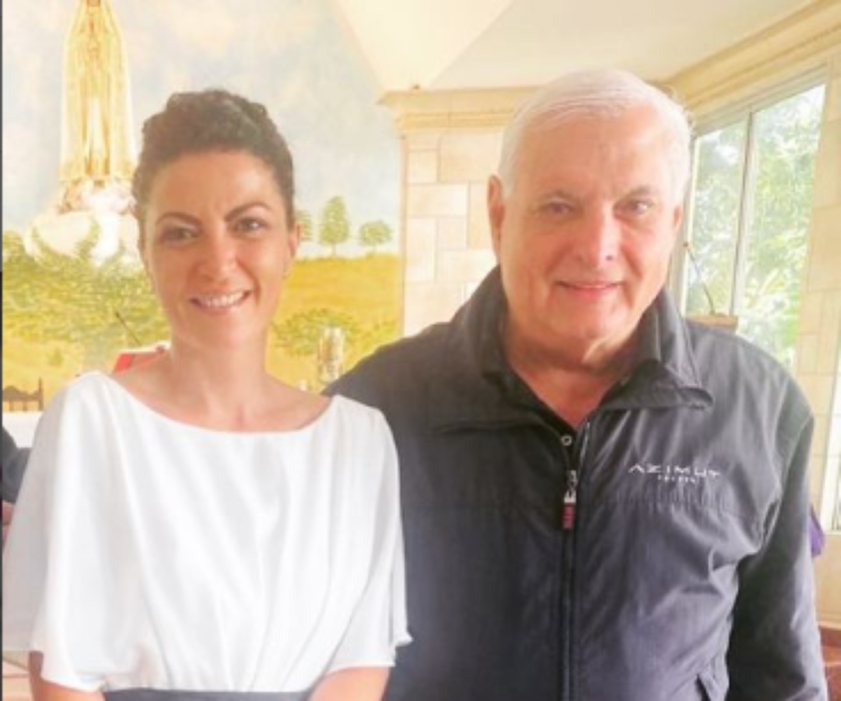 Macarena Olona junto a Ricardo Martinelli