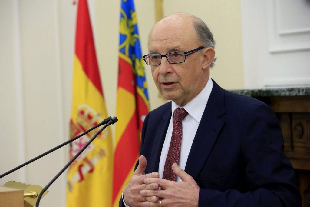 El ex ministro Montoro imputado en un caso de corrupción. EP