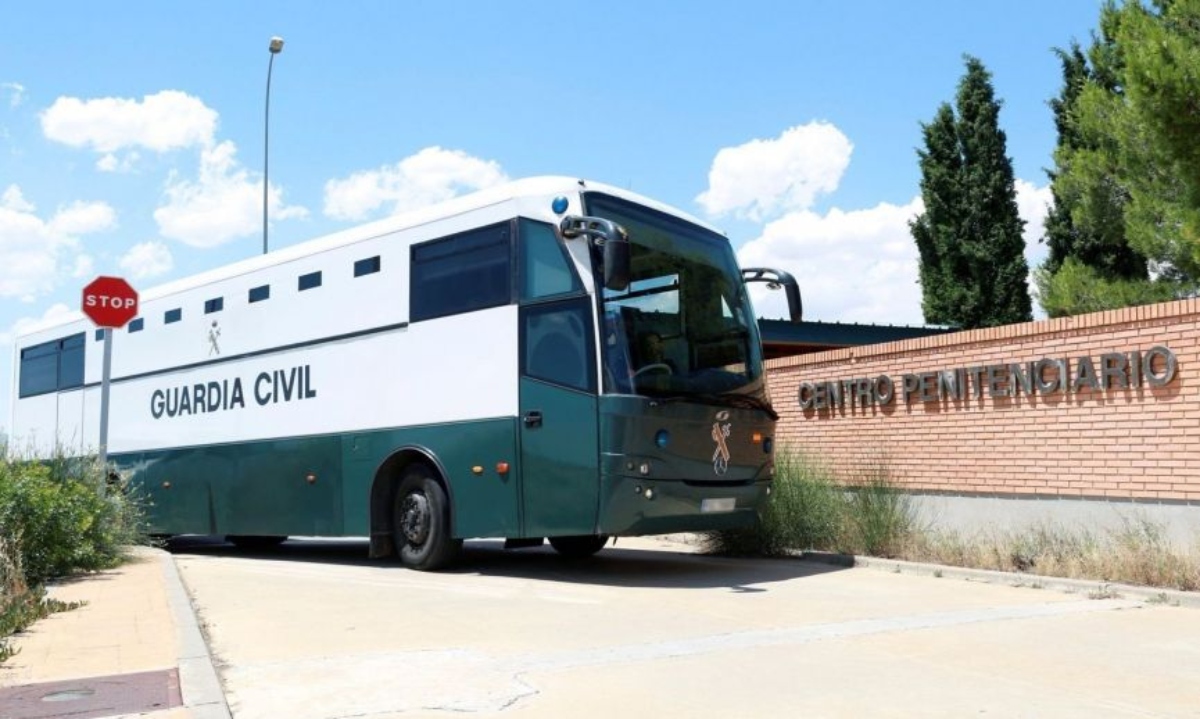 Los funcionarios de la Guadia Civil denuncian que no les han pagado dietas y alojamiento.