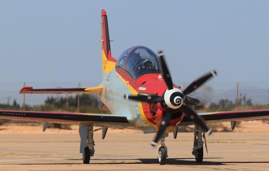 Los futuros pilotos militares españoles cambian su montura de vuelo, que pasa del C-101 al moderno PC-21 2 Moncloa 2 IMG 7963 copia Moncloa