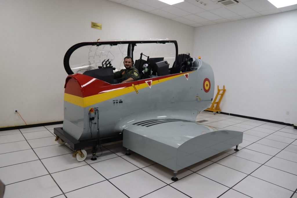Los futuros pilotos militares españoles cambian su montura de vuelo, que pasa del C-101 al moderno PC-21 1 Moncloa 3 IMG 7767 copia Moncloa