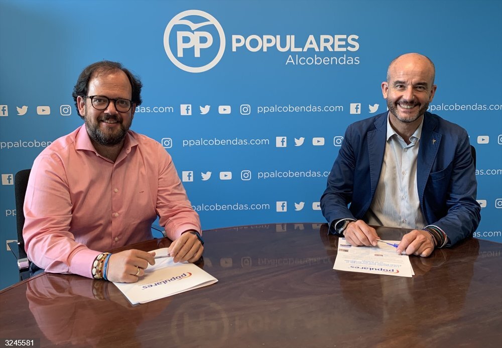 Luismi Torres, el alto cargo de Ayuso 'casadista' que ha "enchufado" a media agenda 1 Moncloa 3245581 Moncloa