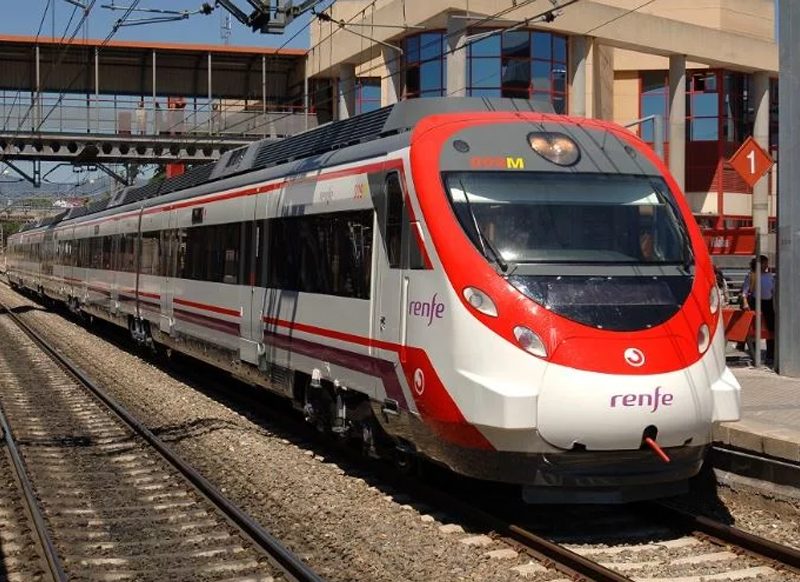 LOS MEJORES PRECIOS PARA VIAJAR EN TREN CON RENFE