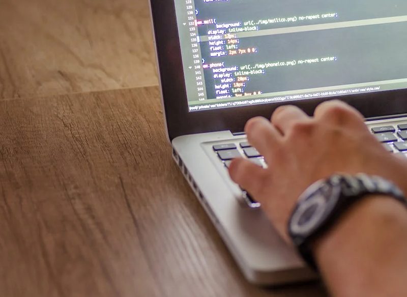 ADMINISTRADORES DE SISTEMAS Y REDES
