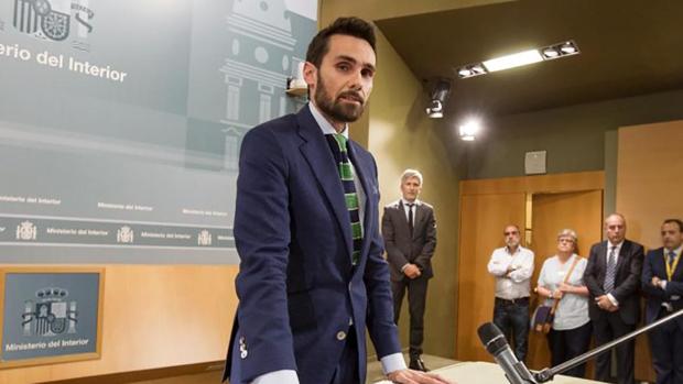 Rafael Pérez, número 2 de Marlaska, jurando el cargo. AGENCIAS