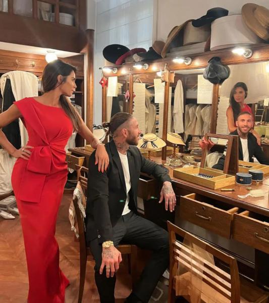 Pilar Rubio se vistió de rojo