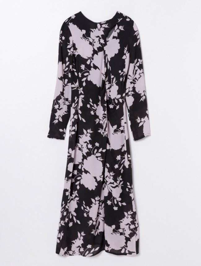 Vestido midi con abertura de Lefties