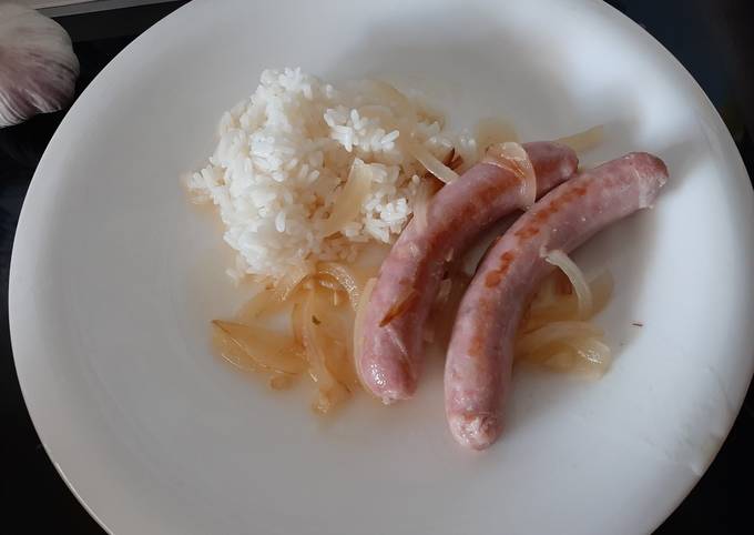 Longanizas al vino: Momento de agregar la infusión principal