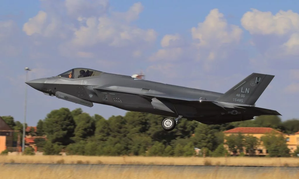 Avión de combate estadounidense F-35 (Fuente: US Army)