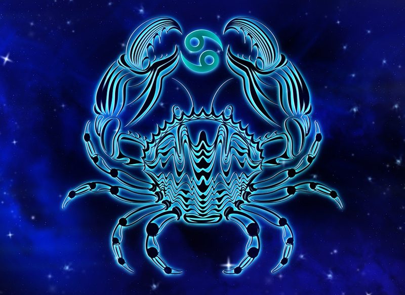 CÁNCER Y ESCORPIO, LAS MANÍAS DE ESTOS DOS SIGNOS DEL ZODIACO DE AGUA