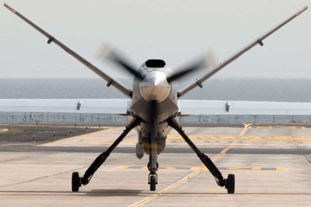 <strong>Primer vuelo del avión remotamente tripulado Predator-B desde Lanzarote</strong> 1 Moncloa FOT4807 Moncloa
