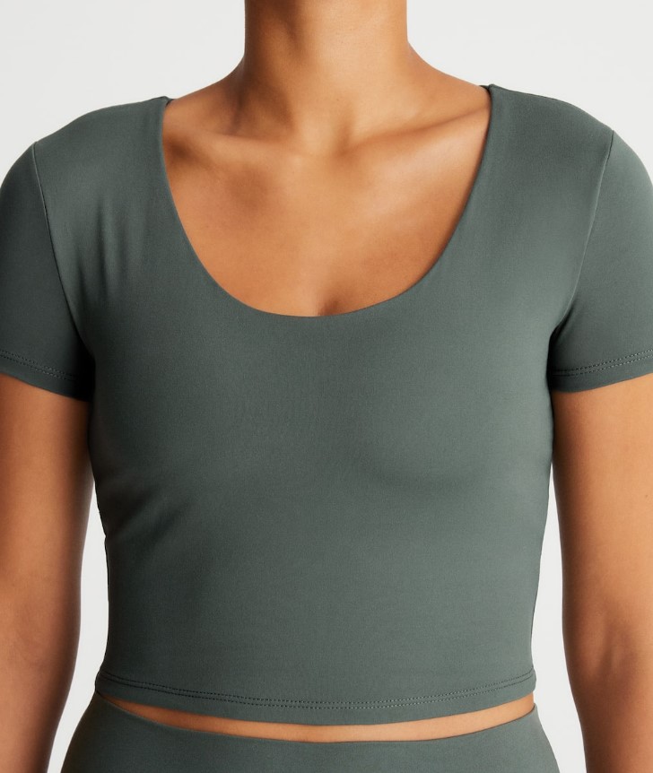 Camiseta crop manga corta comfortlux