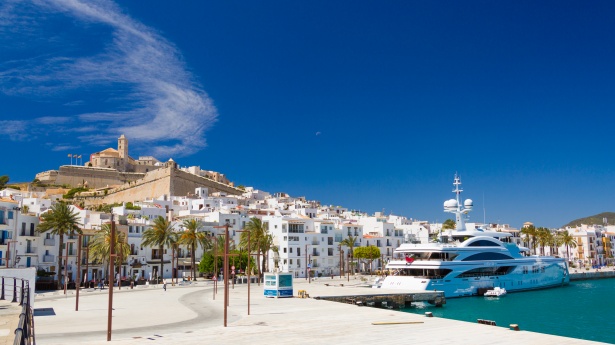 alquilar coche ibiza