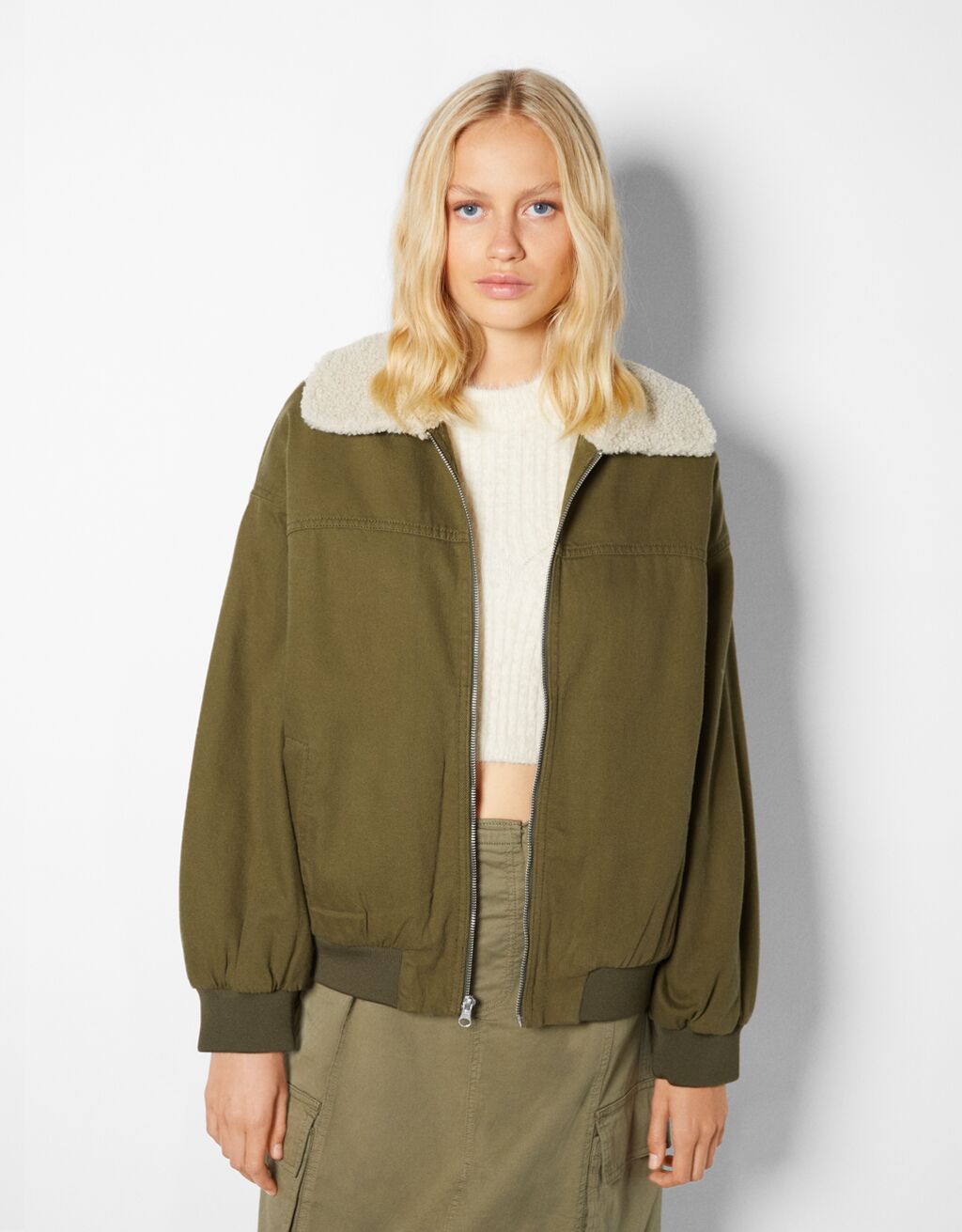 cazadora bomber bershka